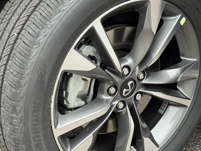 2025 Infiniti QX60 Luxe photo 5