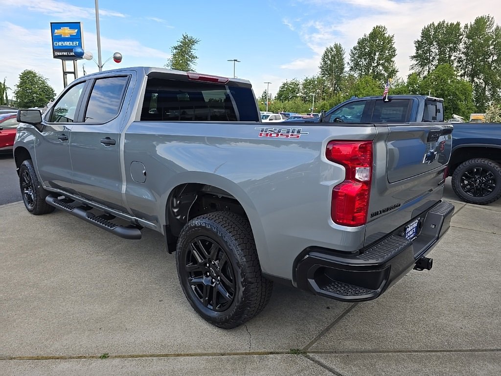 2025 Chevrolet Silverado 1500 Custom Trail Boss photo 3