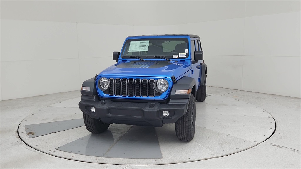 2025 Jeep Wrangler Sport photo 4
