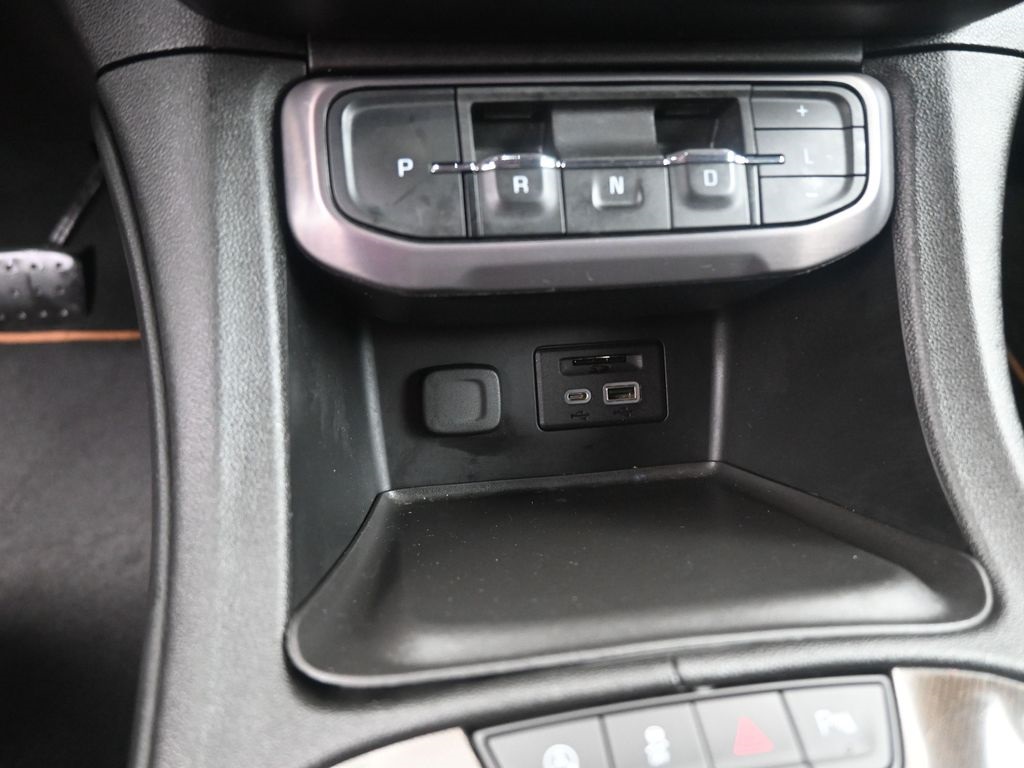 2022 Gmc Acadia AT4 photo 4