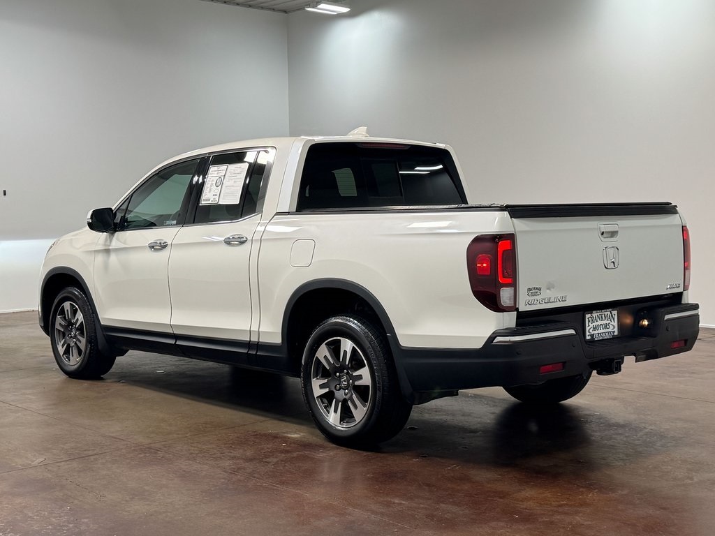 2019 Honda Ridgeline RTL-E photo 2
