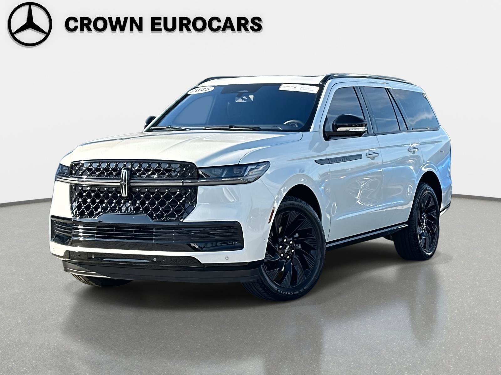 2025 Lincoln Navigator Reserve's photo