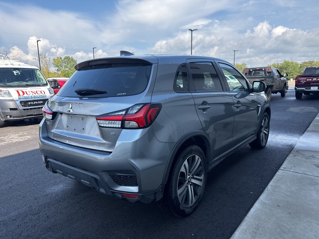 2024 Mitsubishi Outlander Sport SE photo 3