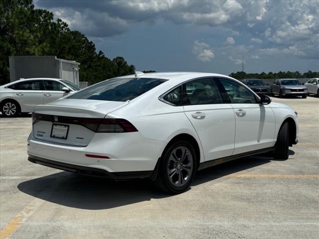 2025 Honda Accord Hybrid EX-L photo 5