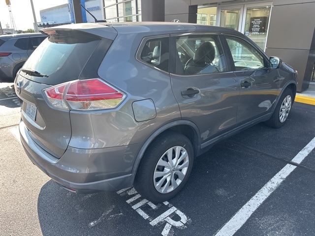 2016 Nissan Rogue S photo 4