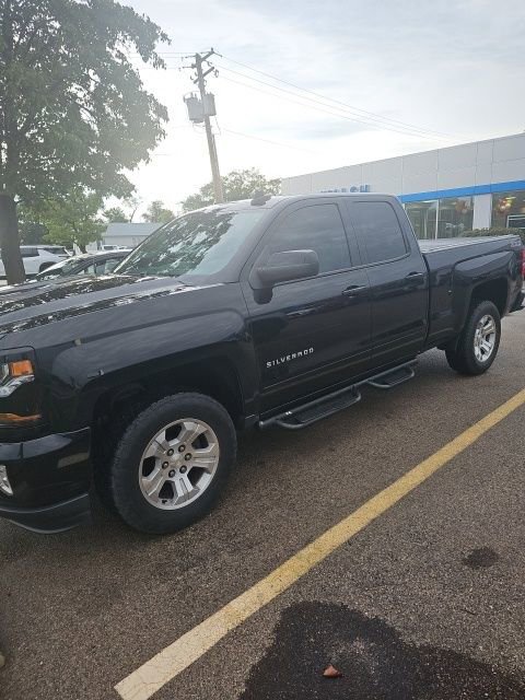 2016 Chevrolet Silverado 1500 LT photo 4