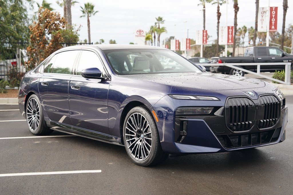 2026 BMW 7 Series 750e's photo