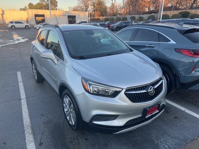 2018 Buick Encore Preferred's photo