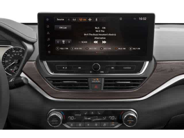 2025 Nissan Altima SL photo 10