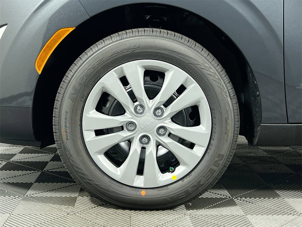 2025 Kia Soul LX S photo 10