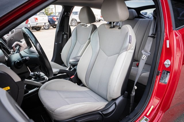 2013 Hyundai Veloster Base photo 12