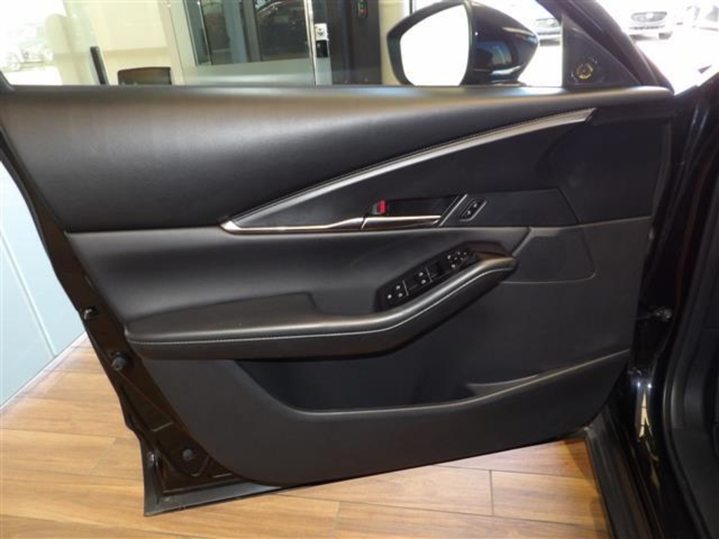 2025 Mazda CX-30 2.5 S Preferred photo 22