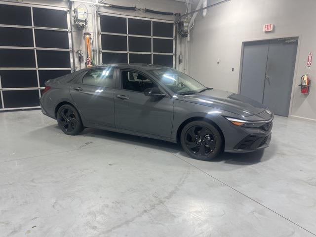 2026 Hyundai Elantra SEL's photo