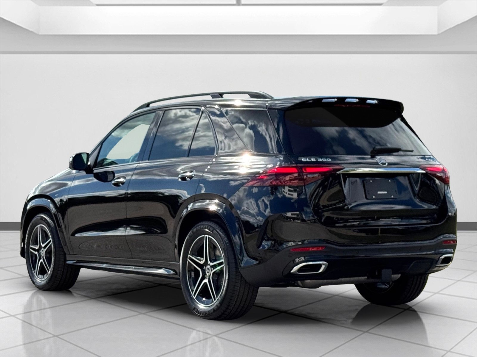 2026 Mercedes Benz GLE 350 4MATIC photo 4