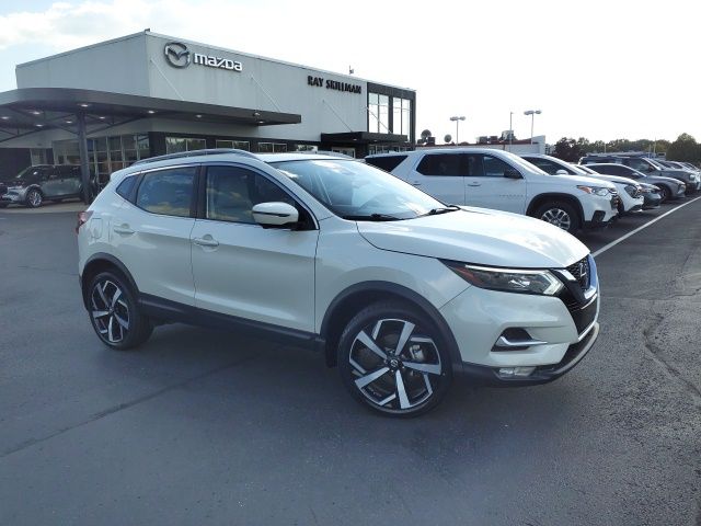 2021 Nissan Rogue Sport SL photo 3