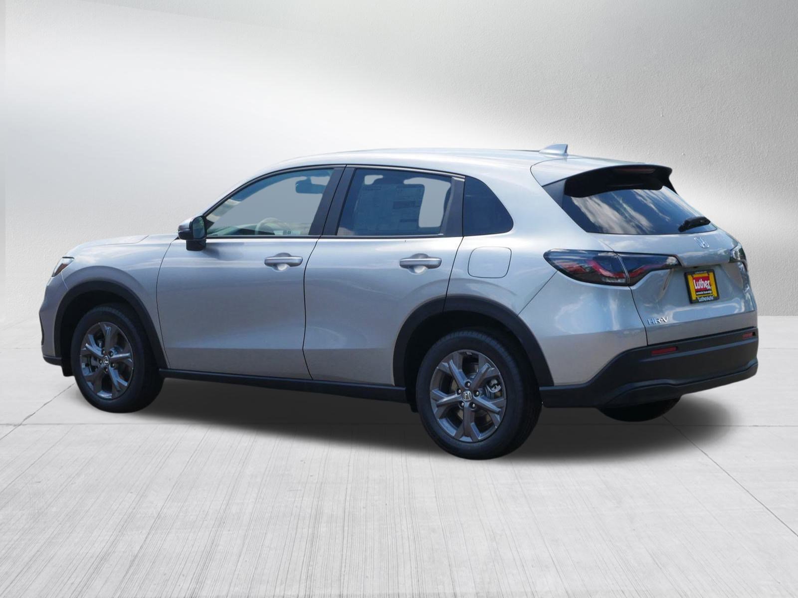 2026 Honda HR-V LX photo 5