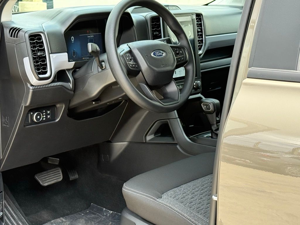 2025 Ford Ranger XL photo 7