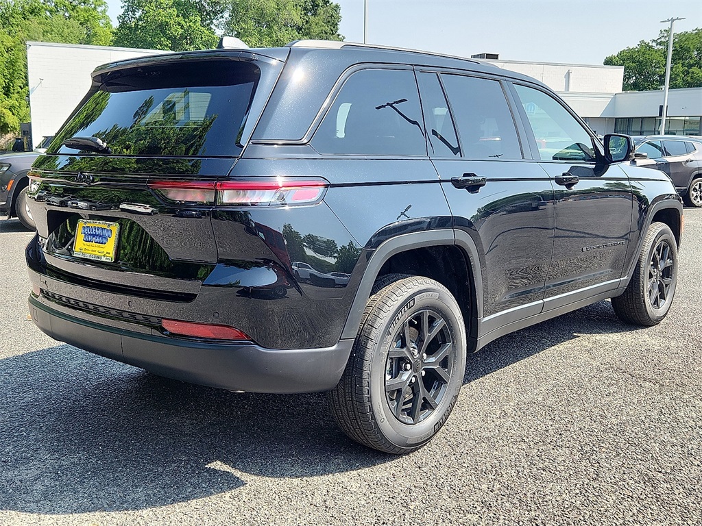 2025 Jeep Grand Cherokee Altitude X photo 4