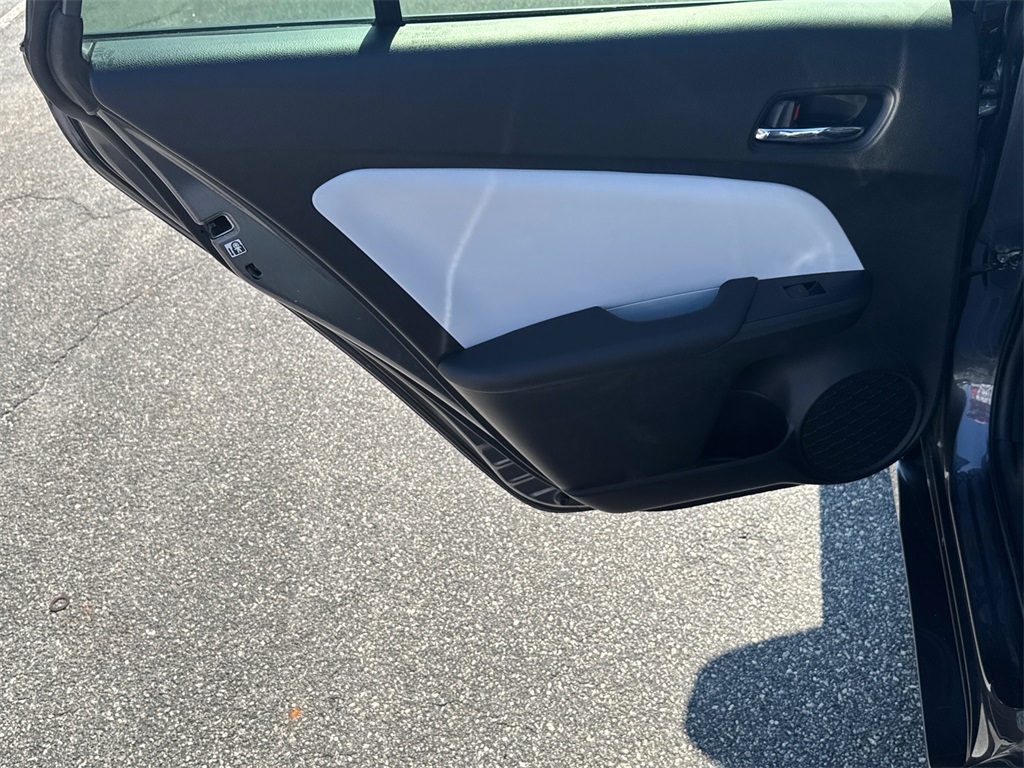 2022 Toyota Prius XLE photo 21