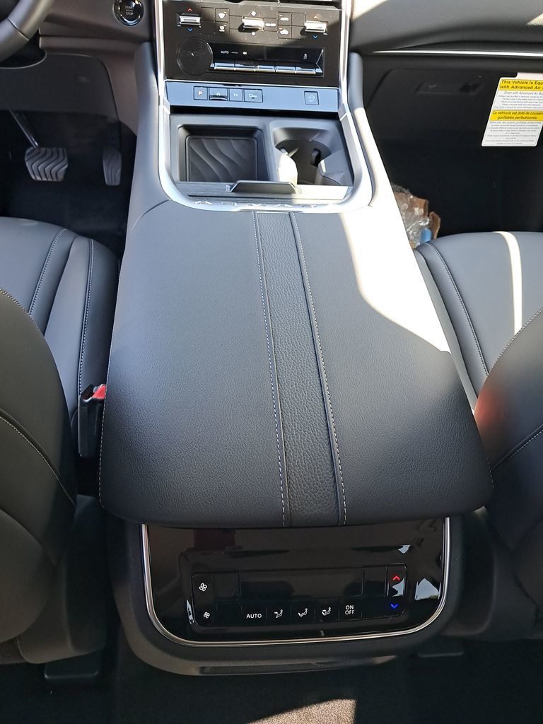 2026 Nissan Armada SV photo 25
