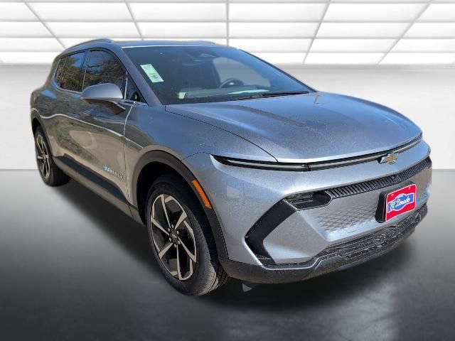 2026 Chevrolet Equinox EV 2LT's photo