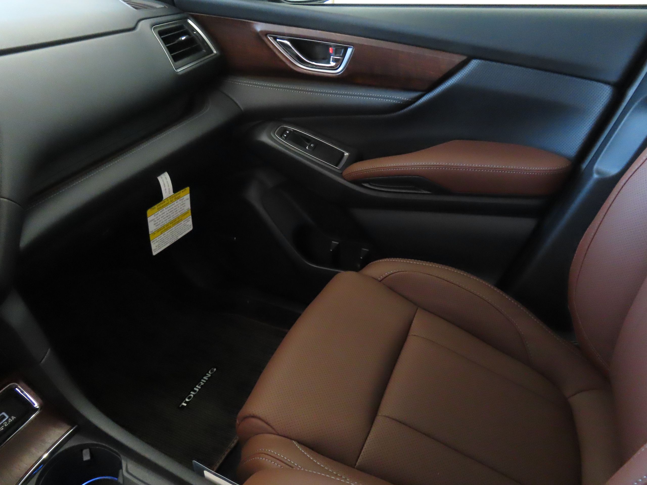 2025 Subaru Ascent Touring photo 19