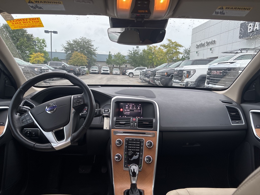 2017 Volvo XC60 T6 Inscription photo 27