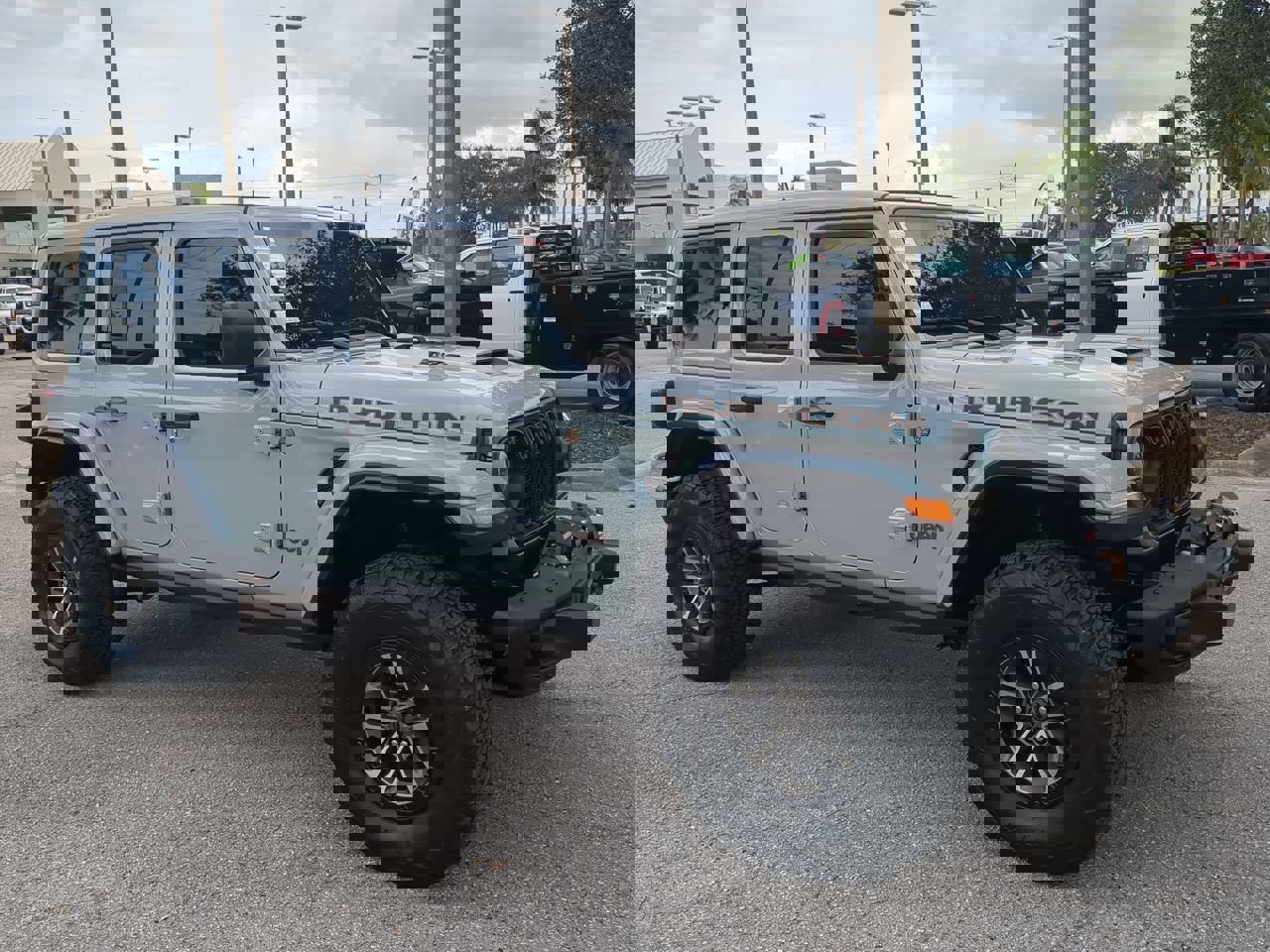 2024 Jeep Wrangler Rubicon 392 photo 2