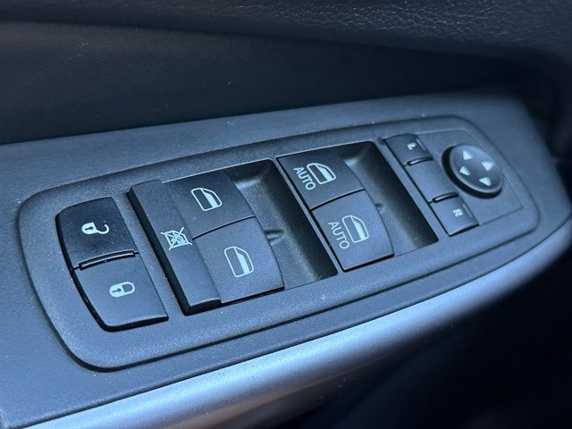 2022 Jeep Cherokee Latitude Lux photo 16