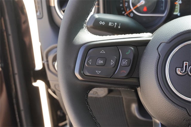 2025 Jeep Gladiator Sport photo 26