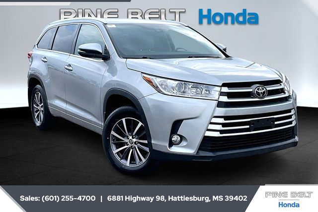 2017 Toyota Highlander XLE's photo