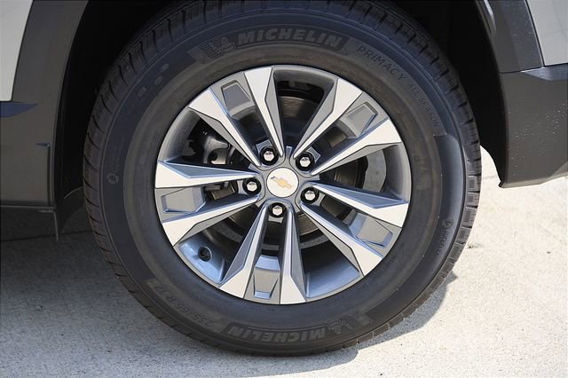 2026 Chevrolet Equinox LT photo 4