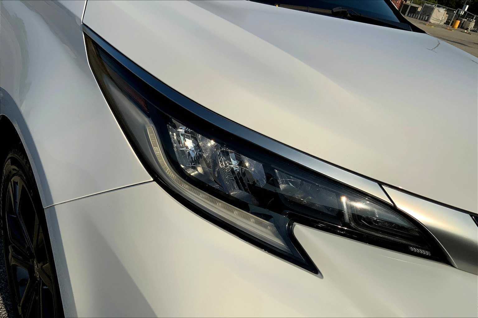 2021 Toyota Sienna XSE photo 26