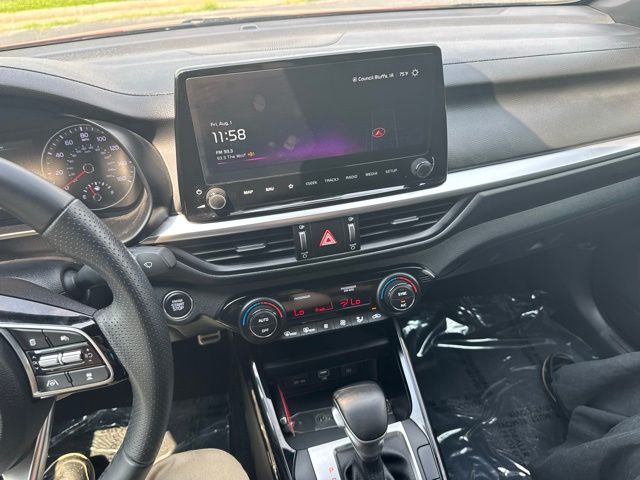 2024 Kia Forte GT-Line photo 22