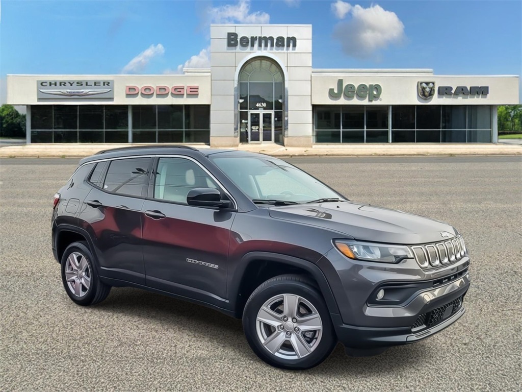 2022 Jeep Compass Latitude's photo