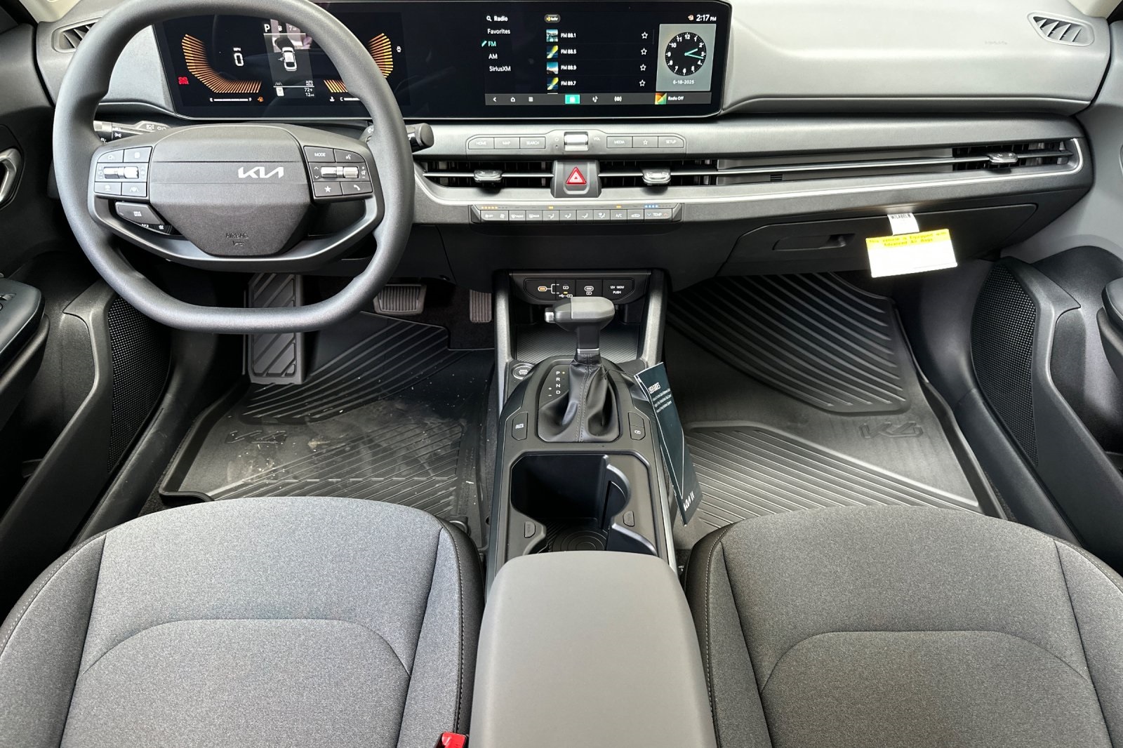 2025 Kia K4 LXS photo 9