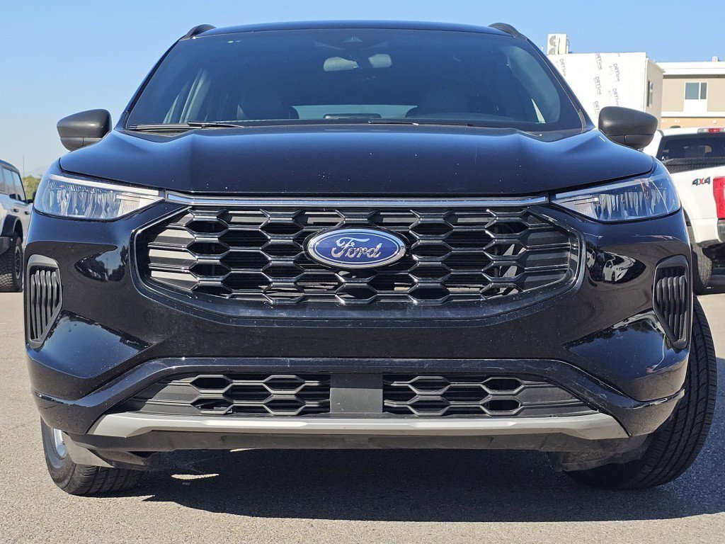 2023 Ford Escape ST-Line photo 3