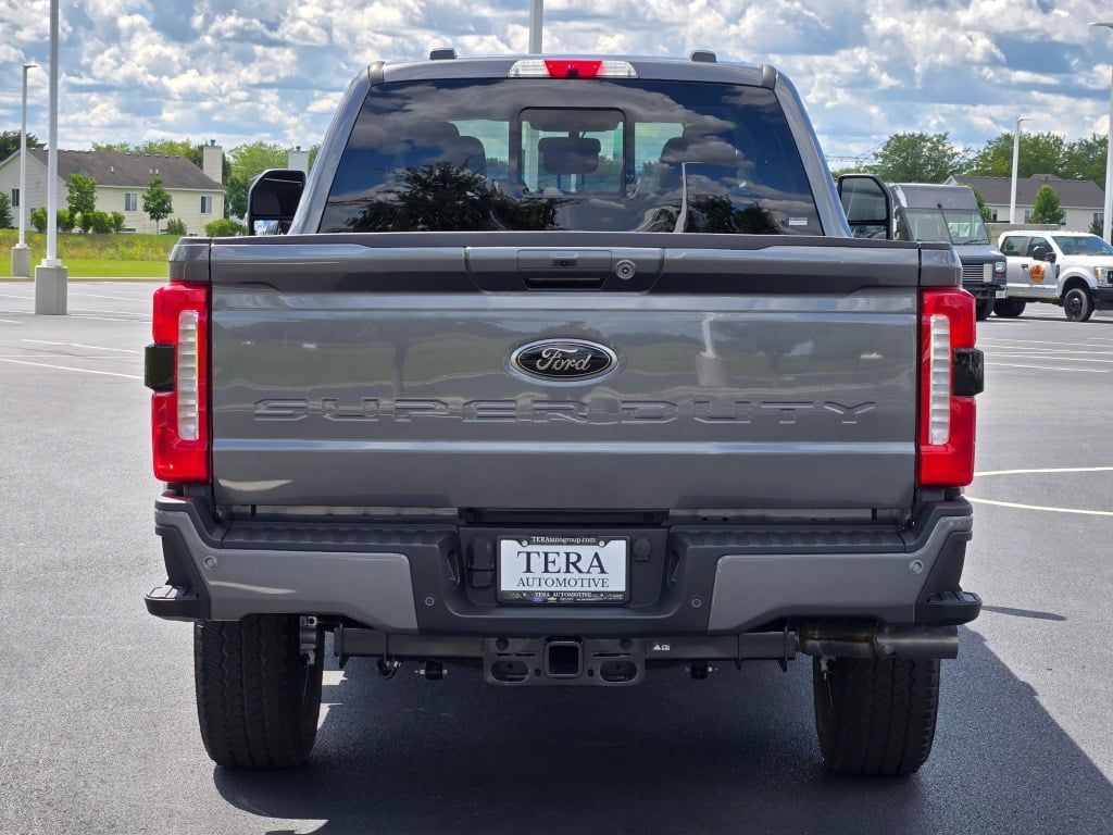 2026 Ford F-350 XLT photo 11