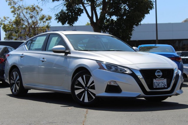 2022 Nissan Altima 2.5 SV
