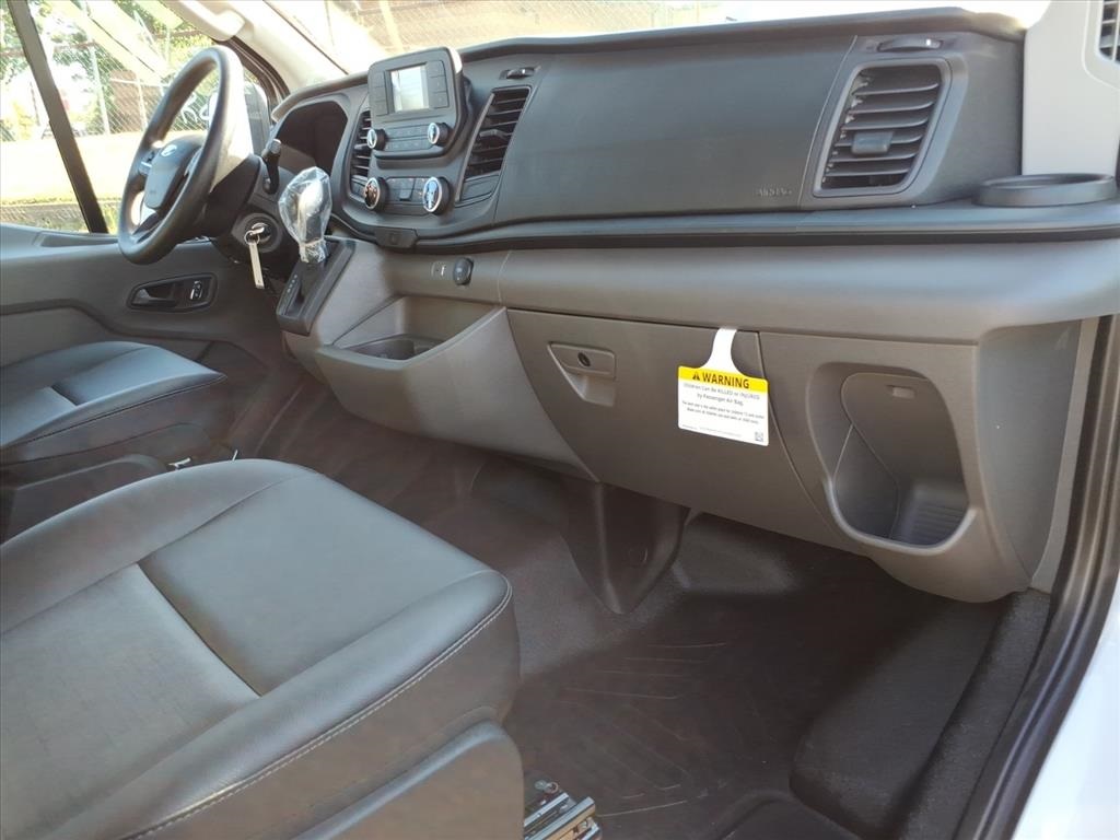 2025 Ford Transit photo 4