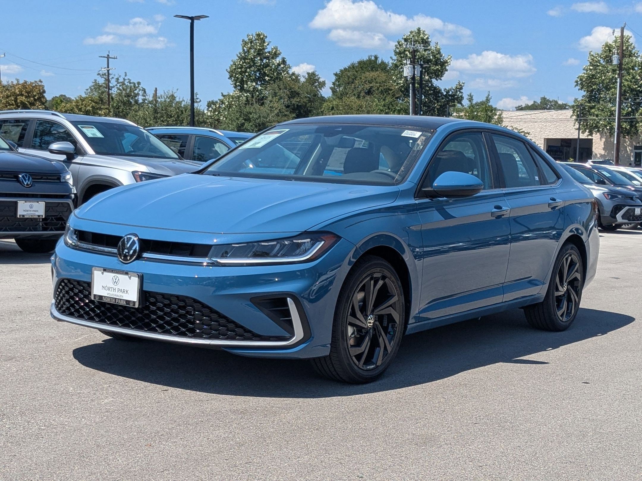 2025 Volkswagen Jetta SE photo 4