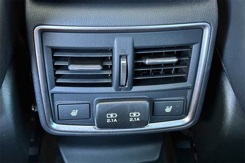 2023 Subaru Forester Touring photo 10