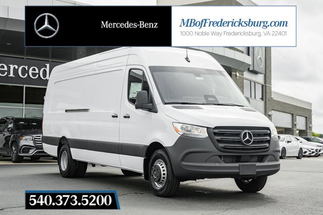 2025 Mercedes-Benz Sprinter Cargo Van Base's photo