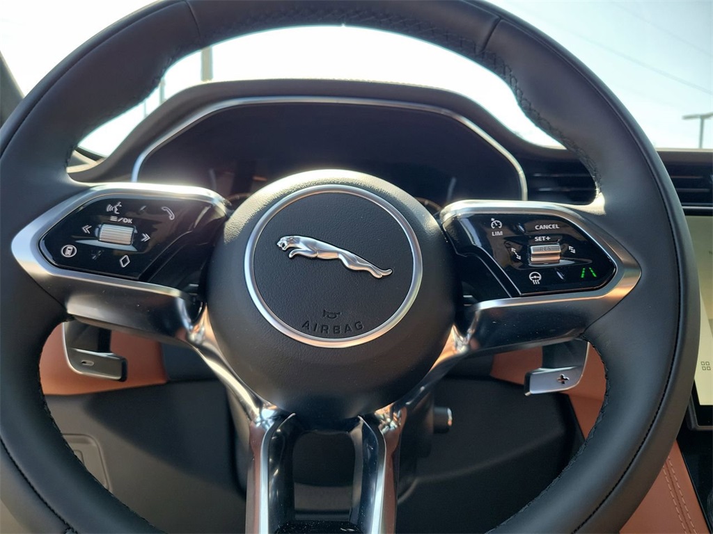 2026 Jaguar F-PACE P400 R-Dynamic S photo 27
