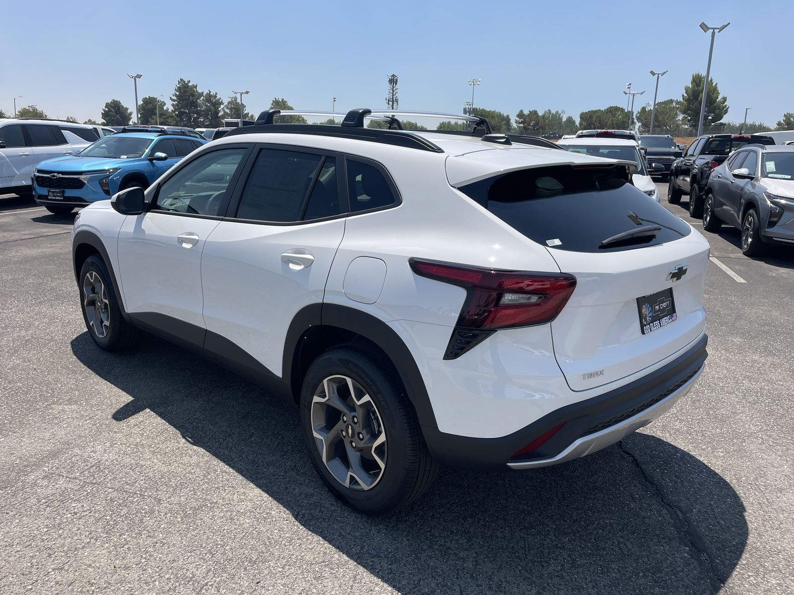 2025 Chevrolet Trax LT photo 4