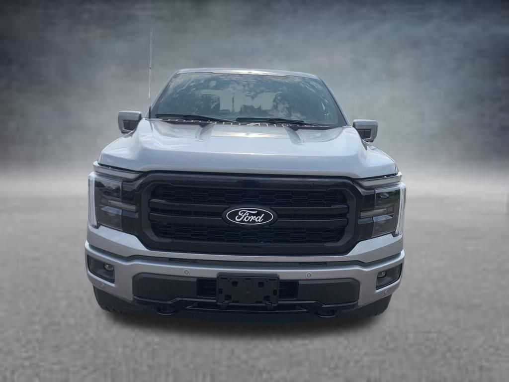 2025 Ford F-150 Lariat photo 2