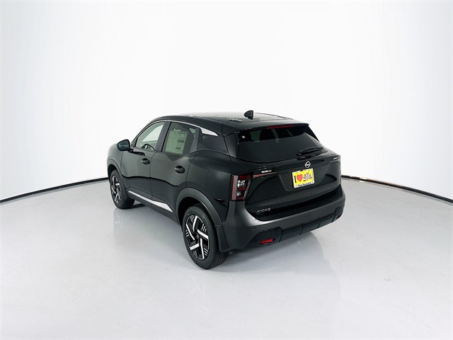 2025 Nissan Kicks SV photo 5