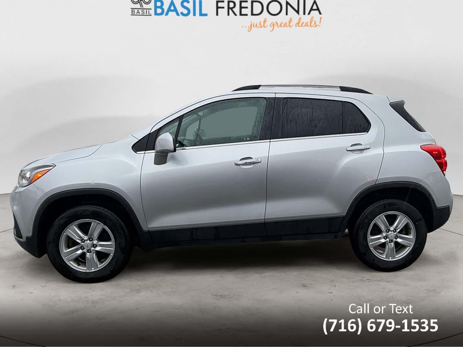 Used 2018 Chevrolet Trax LT with VIN KL7CJPSB9JB608765 for sale in Fredonia, NY