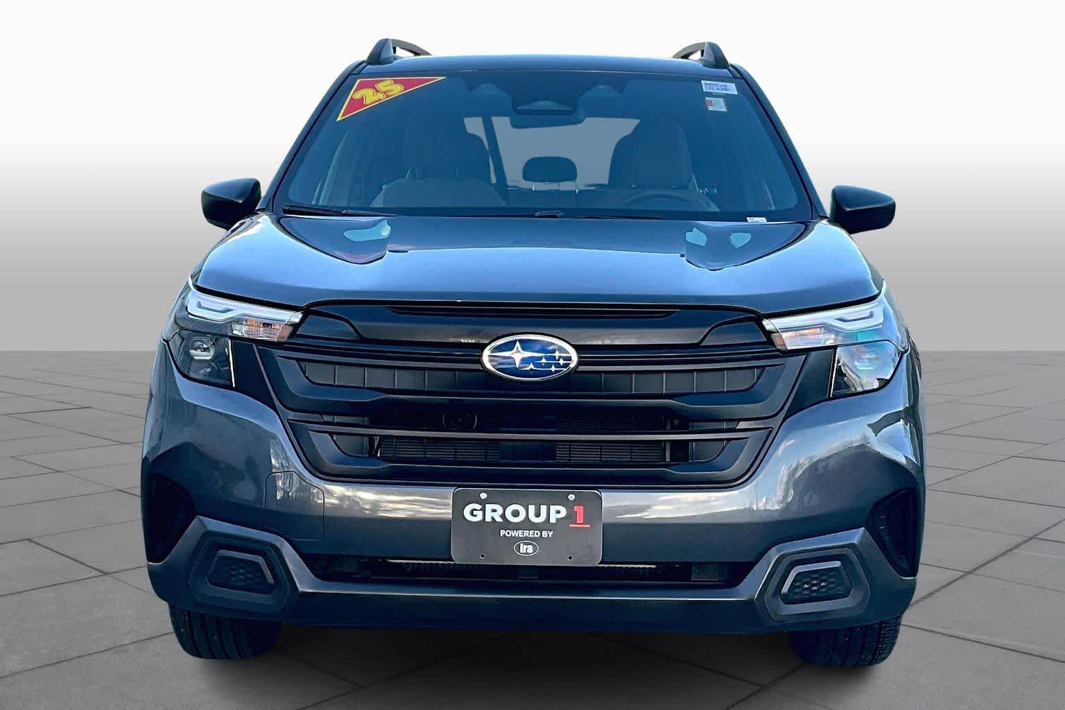 2025 Subaru Forester Base photo 3