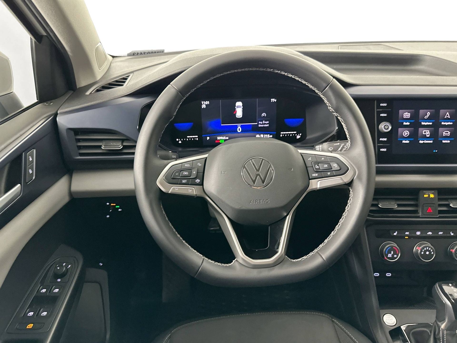 2022 Volkswagen Taos SE photo 15